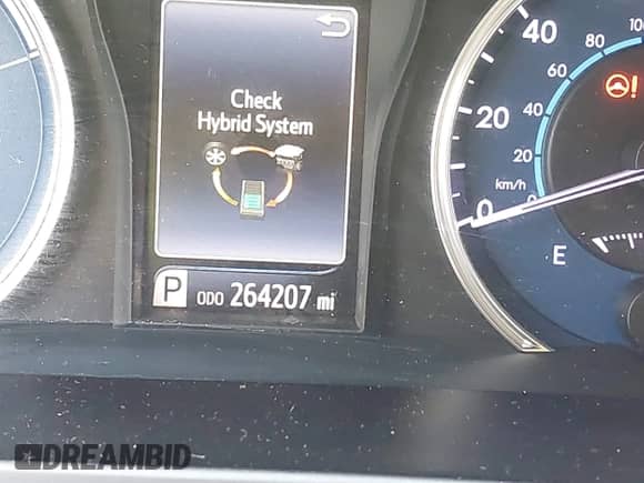 2016 Toyota Camry LE z VIN 4T1BD1FK9GU178077, wystawiony jako IAAI lot #42881844 z przebiegiem 264 207 mil mil oraz . Historia ofert i sprzedaży dostępna na DreamBid. Obrazek 15.