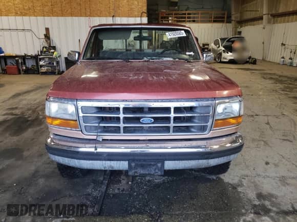 1994 Ford F-150 z VIN 1FTEF14N5RLB51038, wystawiony jako Copart lot #41920565 z przebiegiem Nie podano mil oraz Czysty tytuł • Clean title. Historia ofert i sprzedaży dostępna na DreamBid. Obrazek 5.