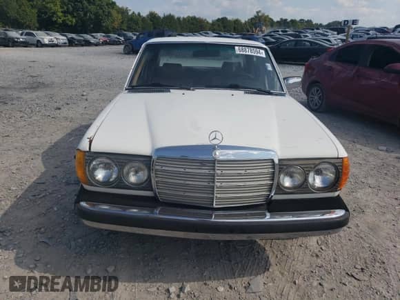 1980 Mercedes-Benz 300 с VIN WDB12313012192421, выставлен на аукционе Copart как лот 68878594 с пробегом 183 928 миль миль и Чистый • Clean title. История ставок и продаж доступна на DreamBid. Изображение 5.