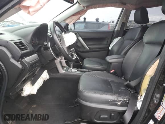 2014 Subaru Forester Limited z VIN JF2SJAHCXEH420272, wystawiony jako Copart lot #84706825 z przebiegiem 187 501 mil mil oraz Szkoda całkowita • Salvage title. Historia ofert i sprzedaży dostępna na DreamBid. Obrazek 7.