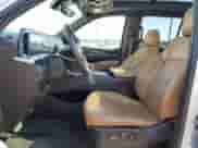 2022 Cadillac Escalade Premium Luxury с VIN 1GYS4BKL6NR153415, выставлен на аукционе Copart как лот 52036525 с пробегом 70 148 миль миль и Списание • Salvage title. История ставок и продаж доступна на DreamBid. Изображение 7.