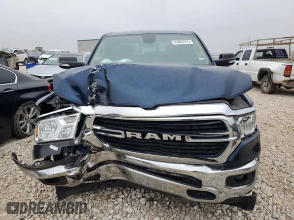 2020 Ram 1500 Big Horn z VIN 1C6RREFGXLN112379, wystawiony jako Copart lot #42867315 z przebiegiem 47 993 mil mil oraz Szkoda całkowita • Salvage title. Historia ofert i sprzedaży dostępna na DreamBid. Obrazek 5.