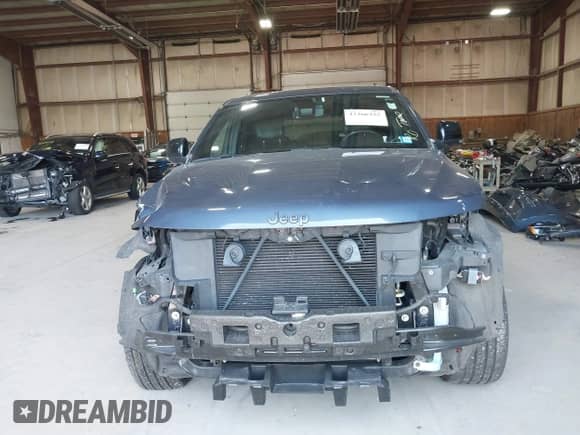 2020 Jeep Grand Cherokee Limited X with VIN 1C4RJFBG2LC420413, listed as a IAAI auction lot 42366255 with 53,788 mi miles and . Bid and sale history available at DreamBid. Image 18.