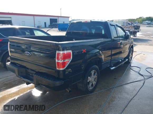 2010 Ford F-150 XL with VIN 1FTEX1CW2AFA65437, listed as a IAAI auction lot 43506501 with Not provided miles and . Bid and sale history available at DreamBid. Image 4.