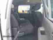 2013 Chevrolet Silverado 1500 LS z VIN 3GCPCREA3DG285970, wystawiony jako IAAI lot #43182821 z przebiegiem 289 384 mil mil oraz . Historia ofert i sprzedaży dostępna na DreamBid. Obrazek 8.