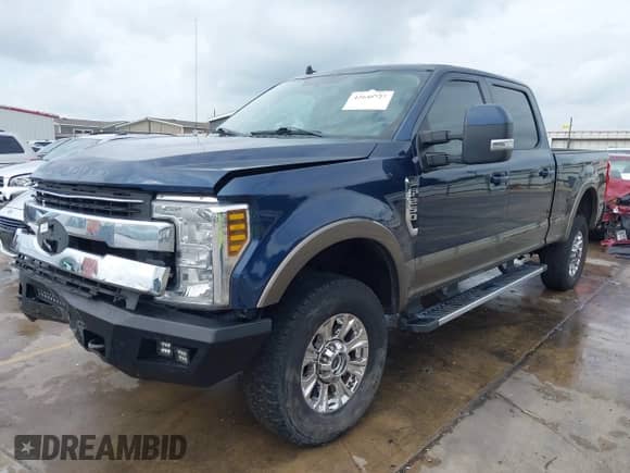 2019 Ford F-250 XL z VIN 1FT7W2B63KEF12514, wystawiony jako IAAI lot #42646927 z przebiegiem 108 577 mil mil oraz . Historia ofert i sprzedaży dostępna na DreamBid. Obrazek 19.