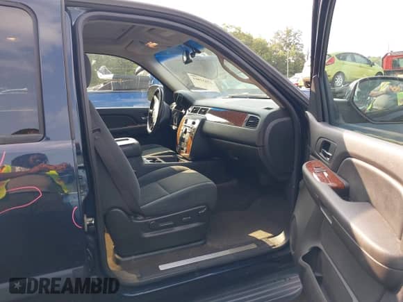 2008 Chevrolet Suburban 2LT с VIN 3GNFK16368G150124, выставлен на аукционе IAAI как лот 42932864 с пробегом 128 298 миль миль и . История ставок и продаж доступна на DreamBid. Изображение 5.
