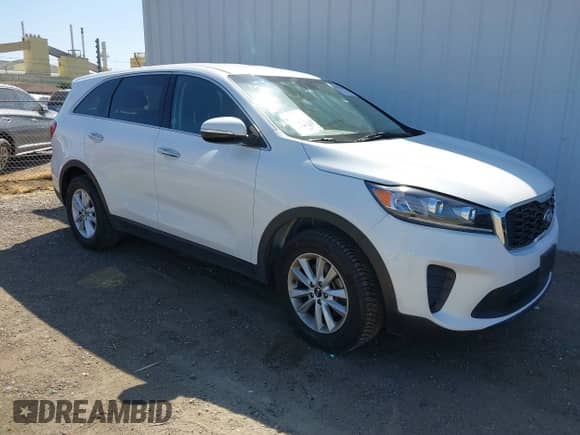 2020 Kia Sorento LX with VIN 5XYPG4A37LG657127, listed as a IAAI auction lot 42164840 with 114,167 mi miles and . Bid and sale history available at DreamBid. Image 1.