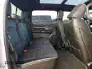 2024 Ram 1500 Laramie z VIN 1C6RREJTXRN122648, wystawiony jako Copart lot #62589215 z przebiegiem 12 096 mil mil oraz Szkoda całkowita • Salvage title. Historia ofert i sprzedaży dostępna na DreamBid. Obrazek 10.