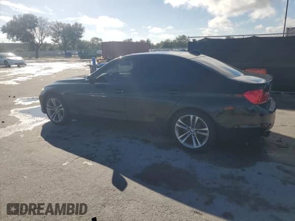 2013 BMW 3 Series 328i with VIN WBA3A5C53DF357767, listed as a Copart auction lot 87290875 with 155,761 mi miles and Non repairable. Bid and sale history available at DreamBid. Image 2.