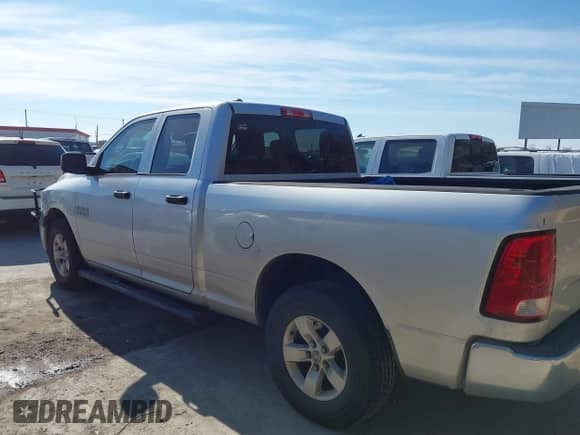 2013 Ram 1500 Tradesman z VIN 1C6RR6FP8DS581320, wystawiony jako IAAI lot #41386510 z przebiegiem 141 632 mil mil oraz . Historia ofert i sprzedaży dostępna na DreamBid. Obrazek 13.