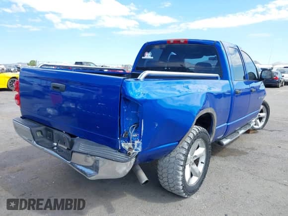 2007 Dodge 1500 ST с VIN 1D7HA18P27S224785, выставлен на аукционе IAAI как лот 43454715 с пробегом Не указан миль и . История ставок и продаж доступна на DreamBid. Изображение 4.