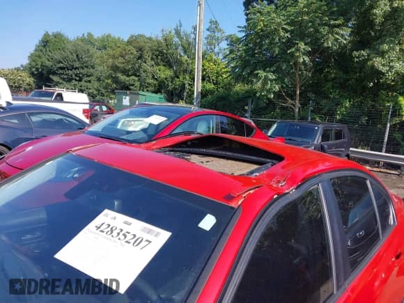 2015 BMW 3 Series 320i xDrive with VIN WBA3C3C53FK203133, listed as a IAAI auction lot 42835207 with 108,196 mi miles and . Bid and sale history available at DreamBid. Image 6.