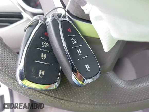 2022 Chevrolet Malibu LS z VIN 1G1ZC5ST3NF184916, wystawiony jako IAAI lot #40777168 z przebiegiem 43 038 mil mil oraz . Historia ofert i sprzedaży dostępna na DreamBid. Obrazek 11.