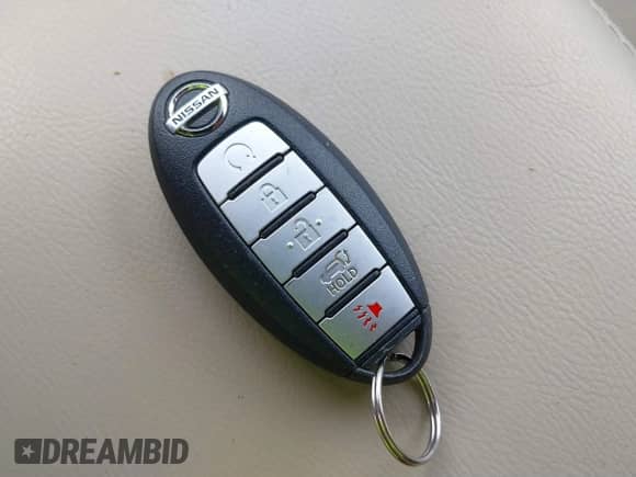 2014 Nissan Pathfinder SL with VIN 5N1AR2MN2EC627702, listed as a IAAI auction lot 37534250 with 101,422 mi miles and . Bid and sale history available at DreamBid. Image 11.