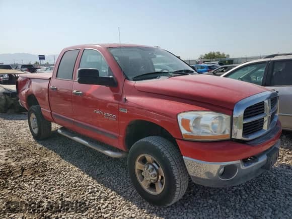 2006 Dodge 2500 ST with VIN 3D7KS28D26G290855, listed as a Copart auction lot 60664035 with 182,690 mi miles and Salvage title. Bid and sale history available at DreamBid. Image 4.
