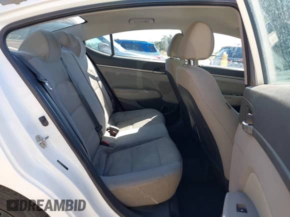 2017 Hyundai Elantra SE z VIN 5NPD84LF8HH171224, wystawiony jako IAAI lot #43399892 z przebiegiem 430 107 mil mil oraz . Historia ofert i sprzedaży dostępna na DreamBid. Obrazek 8.