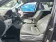 2017 Honda Pilot EX-L z VIN 5FNYF6H78HB002176, wystawiony jako Copart lot #56509795 z przebiegiem 127 318 mil mil oraz Szkoda całkowita • Salvage title. Historia ofert i sprzedaży dostępna na DreamBid. Obrazek 7.