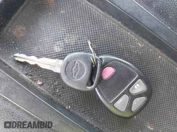 2007 Chevrolet Avalanche 2LT z VIN 3GNEC12J17G147854, wystawiony jako IAAI lot #42273574 z przebiegiem 306 061 mil mil oraz . Historia ofert i sprzedaży dostępna na DreamBid. Obrazek 11.