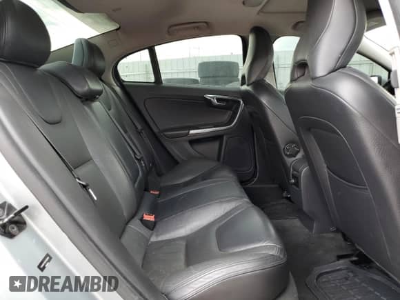 2013 Volvo S60 T5 с VIN YV1612FH4D2208886, выставлен на аукционе Copart как лот 68046425 с пробегом 159 100 миль миль и Списание • Salvage title. История ставок и продаж доступна на DreamBid. Изображение 10.