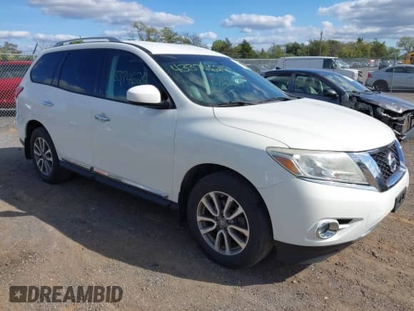 2013 Nissan Pathfinder SL with VIN 5N1AR2MM3DC669933, listed as a IAAI auction lot 43374624 with 202,968 mi miles and . Bid and sale history available at DreamBid. Image 1.