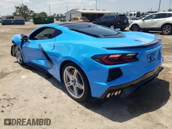 2021 Chevrolet Corvette 2LT with VIN 1G1YB2D41M5102091, listed as a Copart auction lot 67711383 with 7,503 mi miles and . Bid and sale history available at DreamBid. Image 2.