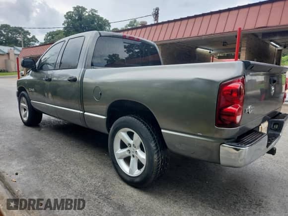 2008 Dodge 1500 SLT with VIN 1D7HA18288S599800, listed as a Copart auction lot 61833145 with 153,953 mi miles and Clean title. Bid and sale history available at DreamBid. Image 3.