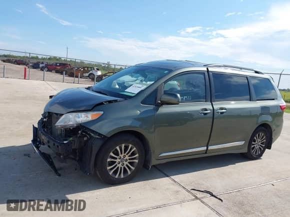 2019 Toyota Sienna XLE Auto Access Seat with VIN 5TDYZ3DC1KS008414, listed as a IAAI auction lot 42925883 with 57,516 mi miles and . Bid and sale history available at DreamBid. Image 2.