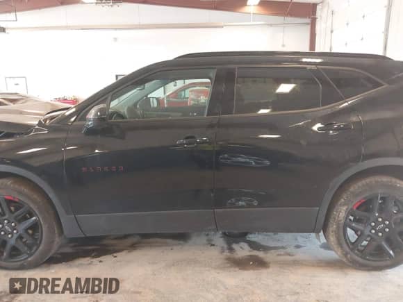 2023 Chevrolet Blazer LT z VIN 3GNKBHR4XPS137822, wystawiony jako IAAI lot #42581632 z przebiegiem 45 183 mil mil oraz . Historia ofert i sprzedaży dostępna na DreamBid. Obrazek 14.