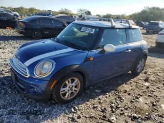 2012 MINI Hardtop with VIN WMWSU3C51CT185813, listed as a Copart auction lot 82283725 with 152,107 mi miles and Clean title. Bid and sale history available at DreamBid. Image 1.