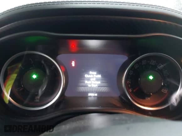 2022 Dodge Challenger R/T Scat Pack z VIN 2C3CDZFJ1NH199461, wystawiony jako IAAI lot #40905378 z przebiegiem 39 556 mil mil oraz . Historia ofert i sprzedaży dostępna na DreamBid. Obrazek 7.