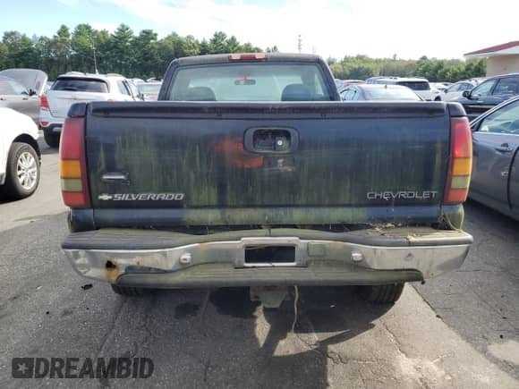 1999 Chevrolet Silverado 1500 с VIN 1GCEK14V7XZ188047, выставлен на аукционе Copart как лот 70703395 с пробегом 135 290 миль миль и На запчасти • Non repairable. История ставок и продаж доступна на DreamBid. Изображение 6.