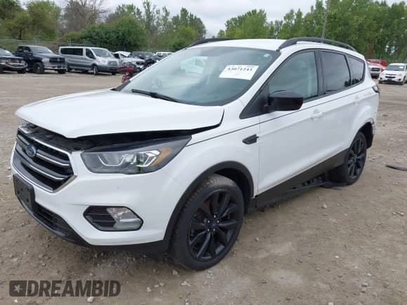 2018 Ford Escape SE с VIN 1FMCU9GD7JUB80405, выставлен на аукционе IAAI как лот 43071243 с пробегом 129 947 миль миль и . История ставок и продаж доступна на DreamBid. Изображение 18.