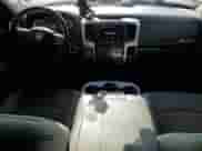 2018 Ram 1500 Big Horn z VIN 1C6RR7TT2JS127745, wystawiony jako Copart lot #67450925 z przebiegiem 163 470 mil mil oraz Czysty tytuł • Clean title. Historia ofert i sprzedaży dostępna na DreamBid. Obrazek 8.