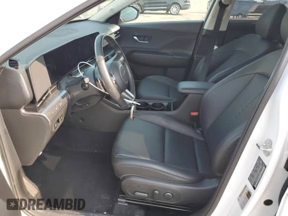 2025 Hyundai Kona Limited с VIN KM8HECA34SU186924, выставлен на аукционе Copart как лот 67266415 с пробегом 7 989 миль миль и Списание • Salvage title. История ставок и продаж доступна на DreamBid. Изображение 7.