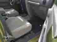 2007 Jeep Wrangler Unlimited Sahara z VIN 1J8GA59167L161894, wystawiony jako IAAI lot #41856064 z przebiegiem 122 714 mil mil oraz . Historia ofert i sprzedaży dostępna na DreamBid. Obrazek 5.