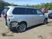 2020 Toyota Sienna XLE z VIN 5TDDZ3DC5LS242944, wystawiony jako Copart lot #82025885 z przebiegiem 28 422 mil mil oraz Szkoda całkowita • Salvage title. Historia ofert i sprzedaży dostępna na DreamBid. Obrazek 3.