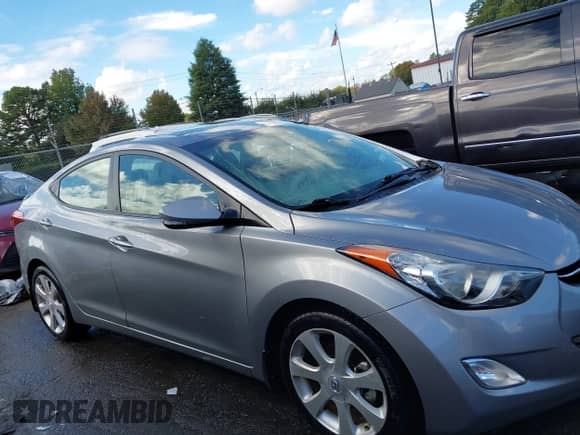 2013 Hyundai Elantra GLS with VIN KMHDH4AE9DU919257, listed as a IAAI auction lot 43386695 with Not provided miles and . Bid and sale history available at DreamBid. Image 13.