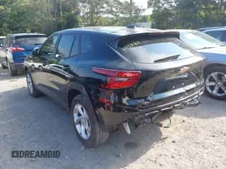 2025 Chevrolet Trax LS с VIN KL77LFEP6SC256804, выставлен на аукционе IAAI как лот 43137143 с пробегом 4 800 миль миль и . История ставок и продаж доступна на DreamBid. Изображение 3.