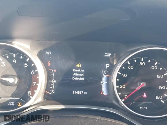 2020 Jeep Compass Limited z VIN 3C4NJCCB7LT191862, wystawiony jako IAAI lot #43369237 z przebiegiem 114 617 mil mil oraz . Historia ofert i sprzedaży dostępna na DreamBid. Obrazek 7.