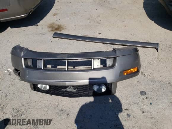 2009 Ford Mustang GT z VIN 1ZVHT85HX95133420, wystawiony jako Copart lot #56416975 z przebiegiem 174 656 mil mil oraz Szkoda całkowita • Salvage title. Historia ofert i sprzedaży dostępna na DreamBid. Obrazek 12.