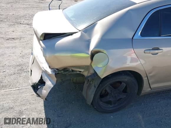 2008 Chevrolet Malibu 1FL с VIN 1G1ZG57N68F275407, выставлен на аукционе IAAI как лот 41996728 с пробегом 329 637 миль миль и . История ставок и продаж доступна на DreamBid. Изображение 12.