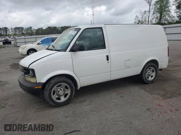 2005 Chevrolet Astro Cargo с VIN 1GCDM19X95B105305, выставлен на аукционе Copart как лот 50129575 с пробегом 362 844 миль миль и Списание • Salvage title. История ставок и продаж доступна на DreamBid. Изображение 1.