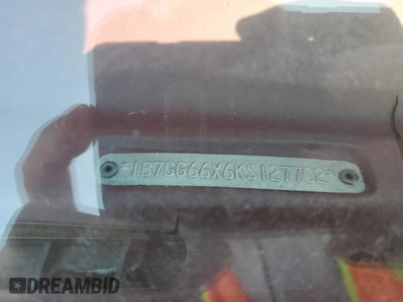 1989 Dodge Dakota с VIN 1B7GG66X6KS127702, выставлен на аукционе Copart как лот 43276685 с пробегом 121 862 миль миль и Чистый • Clean title. История ставок и продаж доступна на DreamBid. Изображение 13.