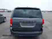 2018 Dodge Grand Caravan SE z VIN 2C4RDGBG0JR135209, wystawiony jako IAAI lot #42249212 z przebiegiem 66 959 mil mil oraz . Historia ofert i sprzedaży dostępna na DreamBid. Obrazek 16.