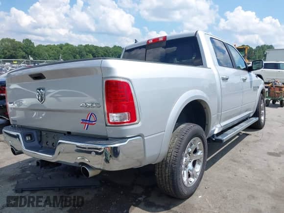 2018 Ram 1500 Laramie с VIN 1C6RR7NT8JS161623, выставлен на аукционе IAAI как лот 42644810 с пробегом 87 726 миль миль и . История ставок и продаж доступна на DreamBid. Изображение 4.