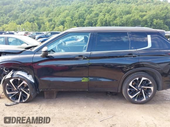 2023 Mitsubishi Outlander SEL z VIN JA4J4VA87PZ019896, wystawiony jako IAAI lot #42646987 z przebiegiem 22 494 mil mil oraz . Historia ofert i sprzedaży dostępna na DreamBid. Obrazek 15.