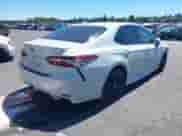 2022 Toyota Camry Hybrid XSE с VIN 4T1K31AK1NU045546, выставлен на аукционе IAAI как лот 42832566 с пробегом 61 150 миль миль и . История ставок и продаж доступна на DreamBid. Изображение 4.