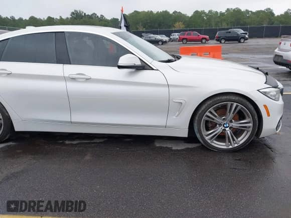 2016 BMW 4 Series 428i с VIN WBA4A9C50GG505898, выставлен на аукционе IAAI как лот 42909608 с пробегом 193 885 миль миль и . История ставок и продаж доступна на DreamBid. Изображение 17.