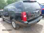 2010 Chevrolet Suburban LT z VIN 1GNUCJE06AR138587, wystawiony jako IAAI lot #42145484 z przebiegiem 283 318 mil mil oraz . Historia ofert i sprzedaży dostępna na DreamBid. Obrazek 3.